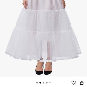Elegant White Tulle Skirt